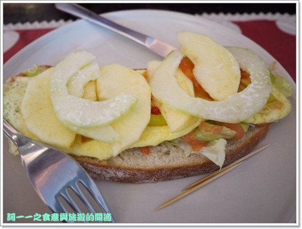 陽光VEGO CAFE:宜蘭羅東 VEGO陽光café 早午餐 & 21茶坊 珍珠奶茶~平價銅板讚美食