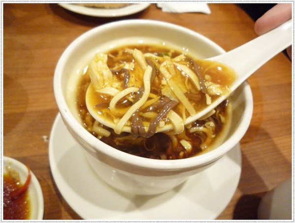 鼎泰豐(板橋店)：【板橋大遠百B1】鼎泰豐－18摺的魅力