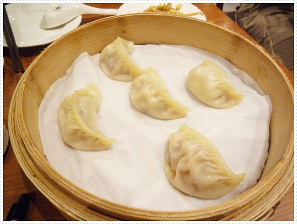 鼎泰豐(板橋店)：【板橋大遠百B1】鼎泰豐－18摺的魅力