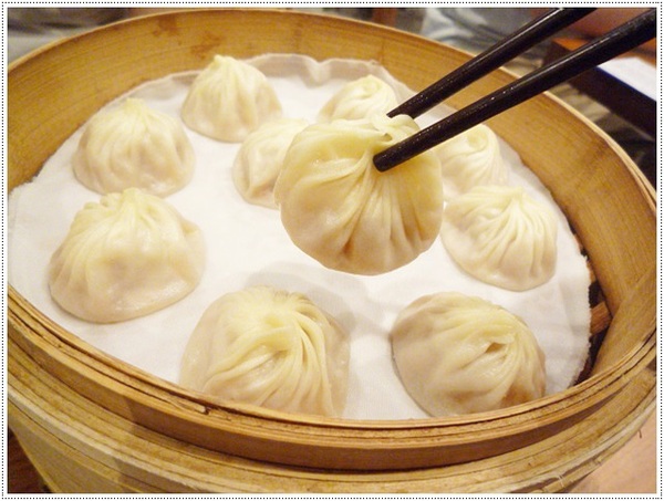 鼎泰豐(板橋店)：【板橋大遠百B1】鼎泰豐－18摺的魅力