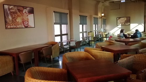 伯朗咖啡館(頭城城堡咖啡館):Enjoy the food, the scenery and the castle,宜蘭深林中的歐式城堡——Mr.Brown頭城城堡店