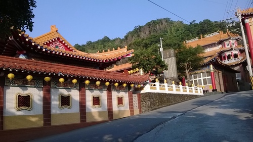 伯朗咖啡館(頭城城堡咖啡館):Enjoy the food, the scenery and the castle,宜蘭深林中的歐式城堡——Mr.Brown頭城城堡店