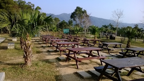 伯朗咖啡館(頭城城堡咖啡館):Enjoy the food, the scenery and the castle,宜蘭深林中的歐式城堡——Mr.Brown頭城城堡店