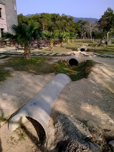 伯朗咖啡館(頭城城堡咖啡館):Enjoy the food, the scenery and the castle,宜蘭深林中的歐式城堡——Mr.Brown頭城城堡店