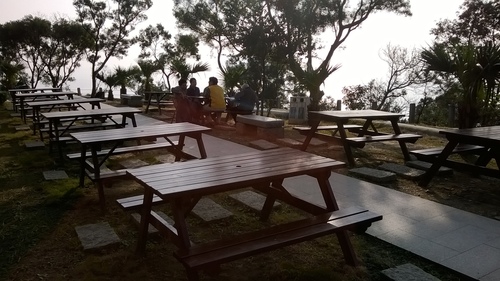 伯朗咖啡館(頭城城堡咖啡館):Enjoy the food, the scenery and the castle,宜蘭深林中的歐式城堡——Mr.Brown頭城城堡店