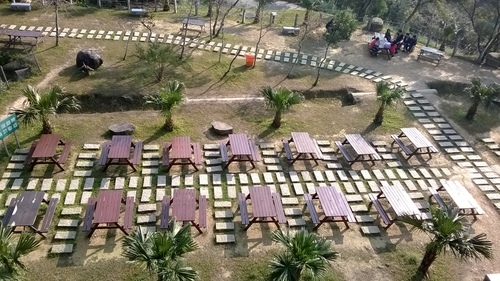 伯朗咖啡館(頭城城堡咖啡館):Enjoy the food, the scenery and the castle,宜蘭深林中的歐式城堡——Mr.Brown頭城城堡店