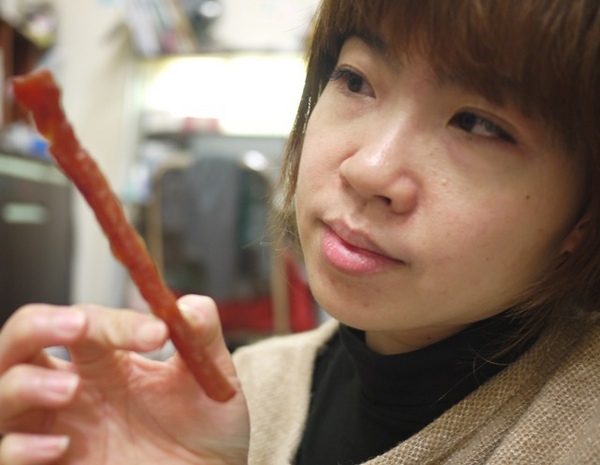 軒記台灣肉乾王:食。中式零嘴-肉乾(團購)。咖啡新朋友!! 軒記台灣肉乾王創新的東西合併幸福美味