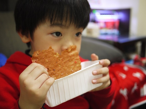 軒記台灣肉乾王:食。中式零嘴-肉乾(團購)。咖啡新朋友!! 軒記台灣肉乾王創新的東西合併幸福美味