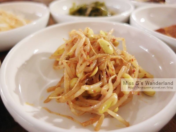 562926_10200626511329254_292276776_n