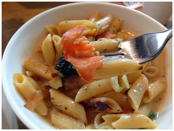 Ms. Bubble cafe(2號店)：【♥美食】享受好日子、好餐、好甜點－Ms.bubble Hideaway貳號店