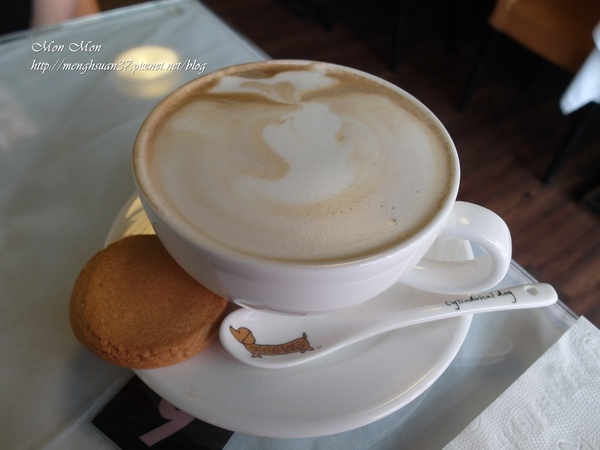 餅乾缺一角cookies missing:《口碑券。十七彈》樂活美食:與心愛的狗狗一同享用~【餅乾缺一角】