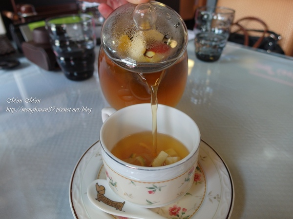 餅乾缺一角cookies missing:《口碑券。十七彈》樂活美食:與心愛的狗狗一同享用~【餅乾缺一角】