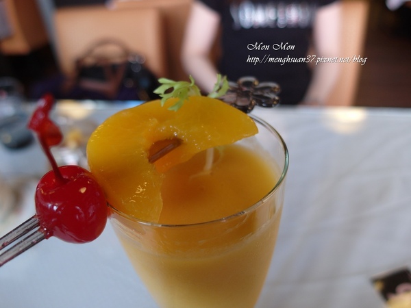 餅乾缺一角cookies missing:《口碑券。十七彈》樂活美食:與心愛的狗狗一同享用~【餅乾缺一角】