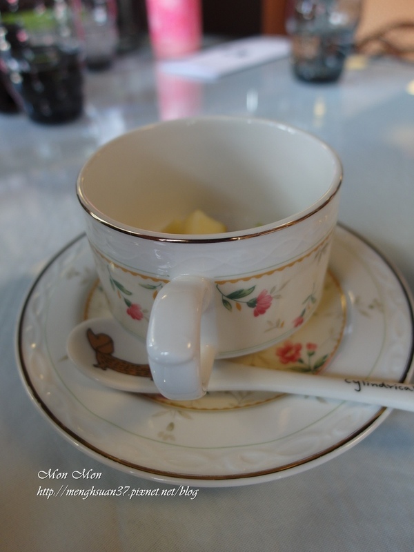 餅乾缺一角cookies missing:《口碑券。十七彈》樂活美食:與心愛的狗狗一同享用~【餅乾缺一角】