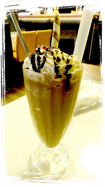 餅乾缺一角cookies missing：【口碑券31】慶祝滿100篇之讓人捨不得離開的寵物餐廳〞餅乾缺一角 〞