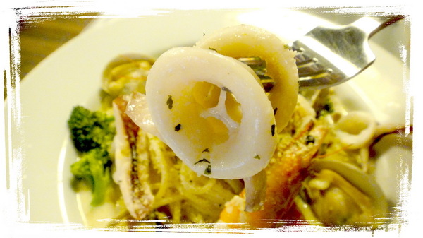 餅乾缺一角cookies missing：【口碑券31】慶祝滿100篇之讓人捨不得離開的寵物餐廳〞餅乾缺一角 〞