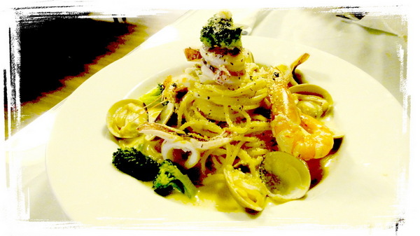 餅乾缺一角cookies missing：【口碑券31】慶祝滿100篇之讓人捨不得離開的寵物餐廳〞餅乾缺一角 〞