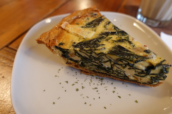 picnic野餐咖啡：(胖樺食記)公館商圈溫州街推薦不限時咖啡廳” picnic野餐咖啡”/有WIFI/有插頭/不收一成服務費/鹹派好吃