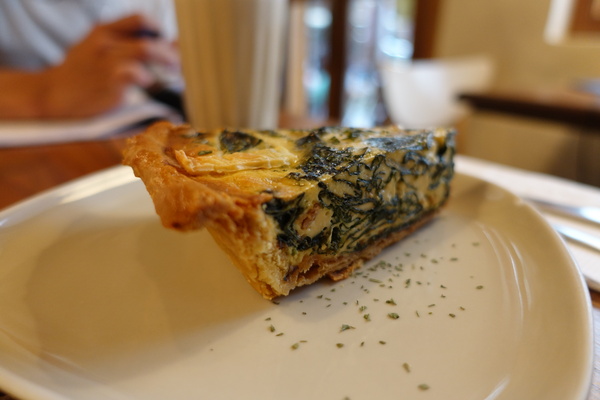 picnic野餐咖啡：(胖樺食記)公館商圈溫州街推薦不限時咖啡廳” picnic野餐咖啡”/有WIFI/有插頭/不收一成服務費/鹹派好吃