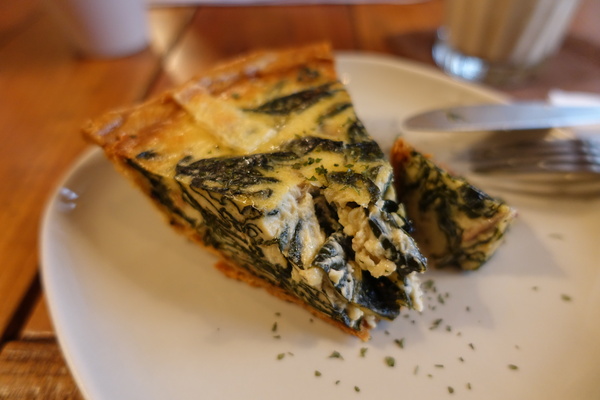 picnic野餐咖啡：(胖樺食記)公館商圈溫州街推薦不限時咖啡廳” picnic野餐咖啡”/有WIFI/有插頭/不收一成服務費/鹹派好吃