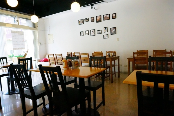 MOI Brunch House：【桃園】Moi the diner-『忘了熱量大口咬漢堡吧!  』