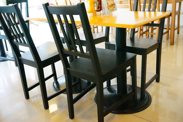 MOI Brunch House：【桃園】Moi the diner-『忘了熱量大口咬漢堡吧!  』