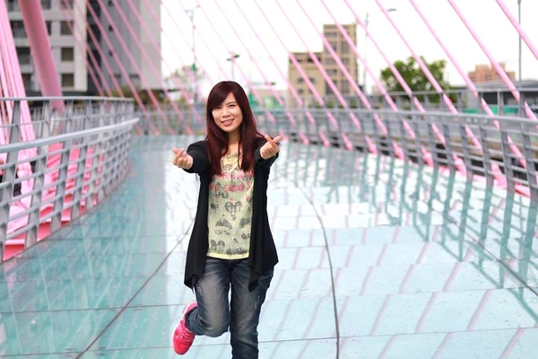 大坑情人橋：【台中景點】台中大坑情人橋-粉紅橋身勾出了我們的少女心好浪漫