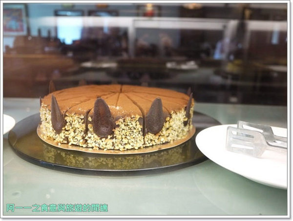 台北福華大飯店-羅浮宮：捷運大安站美食 台北福華飯店 羅浮宮午餐Buffet～千元以內包肥好選擇