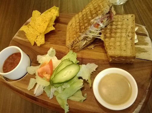 Pillow Cafe:懶洋洋的枕頭世界 ——Pillow Café