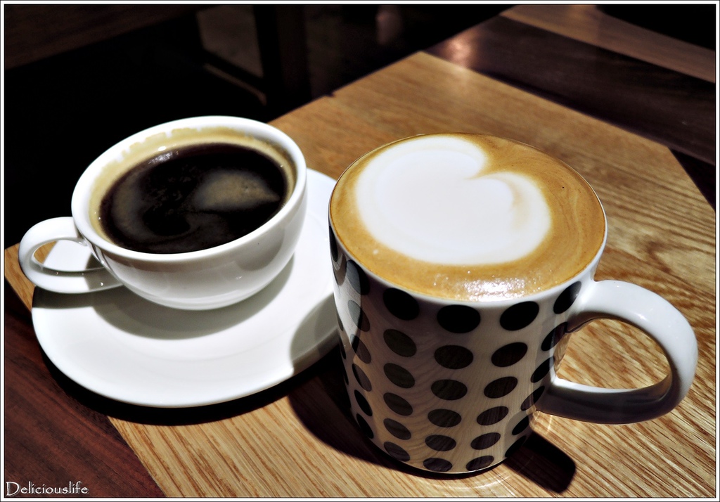 套餐黑咖啡&熱煉奶拿鐵160