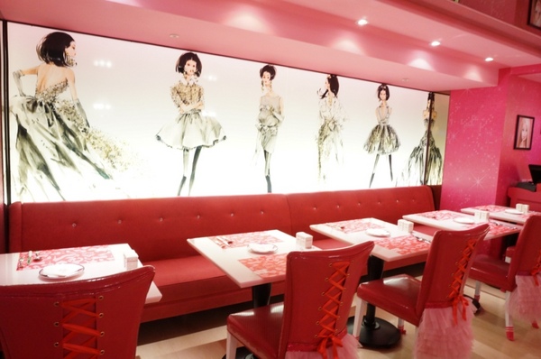 Barbie Cafe:『邀約』尖叫吧~女孩!!夢幻粉紅芭比咖啡Barbie Cafe【台北/東區】
