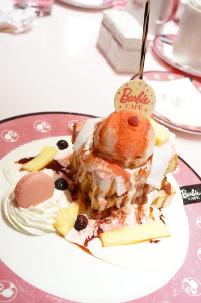Barbie Cafe:『邀約』尖叫吧~女孩!!夢幻粉紅芭比咖啡Barbie Cafe【台北/東區】