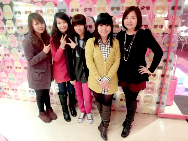 Barbie Cafe:『邀約』尖叫吧~女孩!!夢幻粉紅芭比咖啡Barbie Cafe【台北/東區】