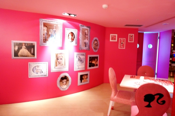 Barbie Cafe:『邀約』尖叫吧~女孩!!夢幻粉紅芭比咖啡Barbie Cafe【台北/東區】