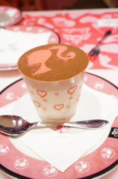 Barbie Cafe:『邀約』尖叫吧~女孩!!夢幻粉紅芭比咖啡Barbie Cafe【台北/東區】