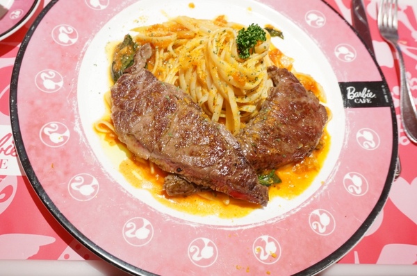 Barbie Cafe:『邀約』尖叫吧~女孩!!夢幻粉紅芭比咖啡Barbie Cafe【台北/東區】