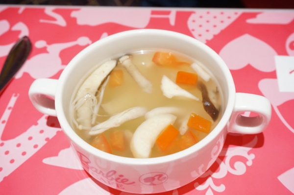 Barbie Cafe:『邀約』尖叫吧~女孩!!夢幻粉紅芭比咖啡Barbie Cafe【台北/東區】