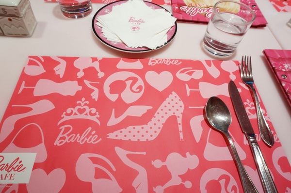 Barbie Cafe:『邀約』尖叫吧~女孩!!夢幻粉紅芭比咖啡Barbie Cafe【台北/東區】