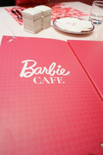 Barbie Cafe:『邀約』尖叫吧~女孩!!夢幻粉紅芭比咖啡Barbie Cafe【台北/東區】