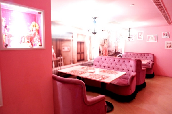 Barbie Cafe:『邀約』尖叫吧~女孩!!夢幻粉紅芭比咖啡Barbie Cafe【台北/東區】