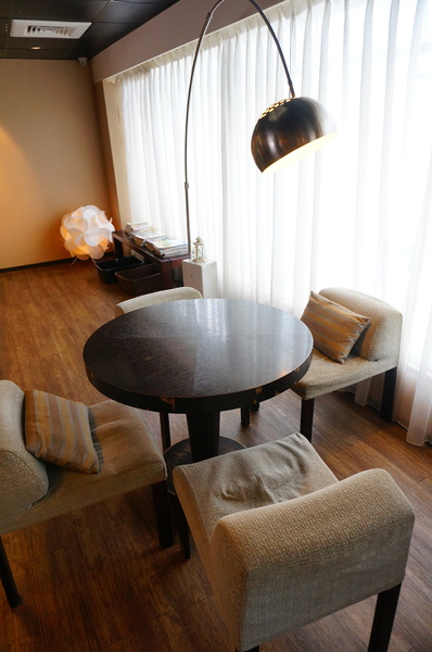 布朗迪庭園餐廳:【台北.捷運劍潭站】布朗迪咖啡館-『澎湃美味鬆餅+平價中西式餐點』