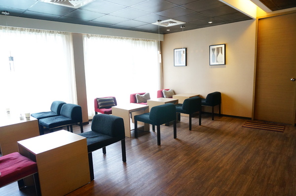 布朗迪庭園餐廳:【台北.捷運劍潭站】布朗迪咖啡館-『澎湃美味鬆餅+平價中西式餐點』