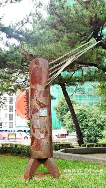 新竹市立玻璃工藝博物館：【新竹/東區】城堡般的玻璃工藝博物館