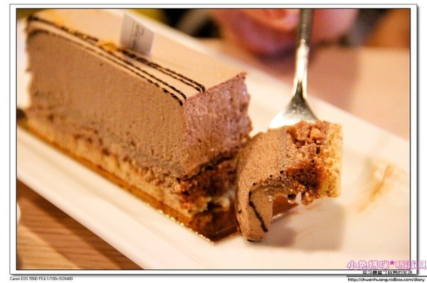 邊境法式點心坊Frontière française Pâtisserie:【美食♥花蓮】☼邊境法式點心坊☼亮黃酸甜的檸檬塔/夢幻金莎風味之金色碎片 ♥♥