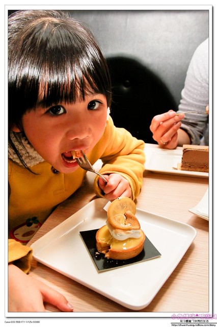 邊境法式點心坊Frontière française Pâtisserie:【美食♥花蓮】☼邊境法式點心坊☼亮黃酸甜的檸檬塔/夢幻金莎風味之金色碎片 ♥♥