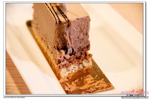 邊境法式點心坊Frontière française Pâtisserie:【美食♥花蓮】☼邊境法式點心坊☼亮黃酸甜的檸檬塔/夢幻金莎風味之金色碎片 ♥♥