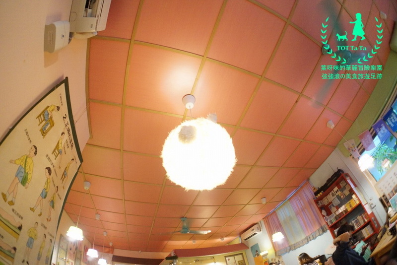 TOT ta-ta 小孩散步_7695.jpg