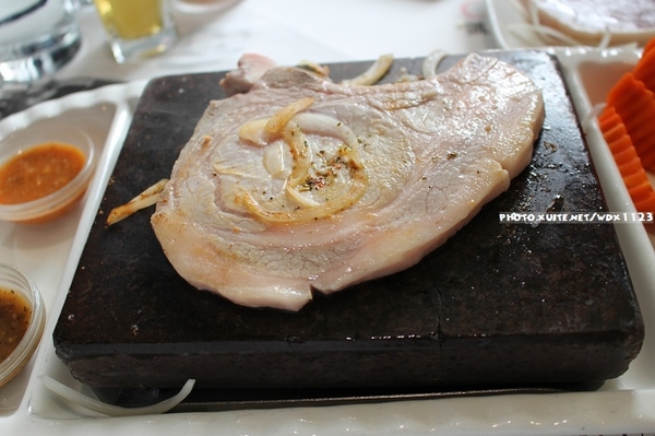 凱恩斯岩燒餐廳(公益二店)：凱恩斯岩燒餐廳(公益店)✪主餐讓我們小失望~103.05.16