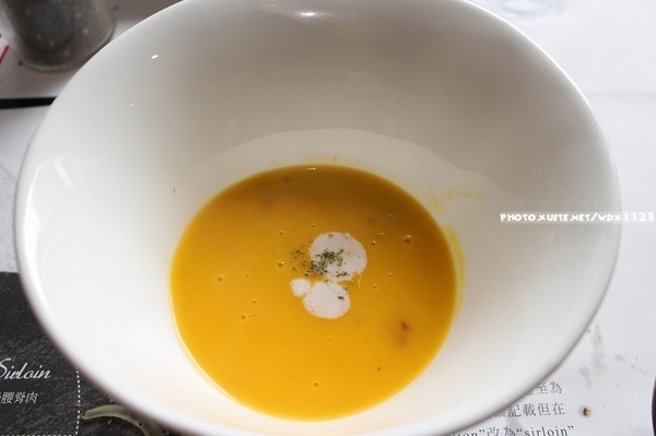 凱恩斯岩燒餐廳(公益二店)：凱恩斯岩燒餐廳(公益店)✪主餐讓我們小失望~103.05.16