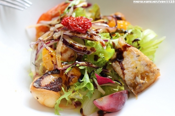 凱恩斯岩燒餐廳(公益二店)：凱恩斯岩燒餐廳(公益店)✪主餐讓我們小失望~103.05.16